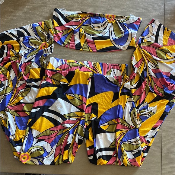 Colorful Abstract Two-Piece Set - Picture 1 of 3
